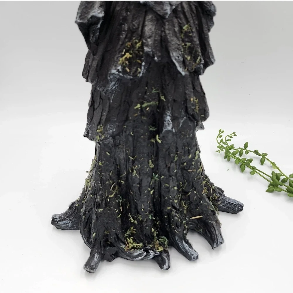 Tahari Talyse Tree Witch Faceless Figurine 18